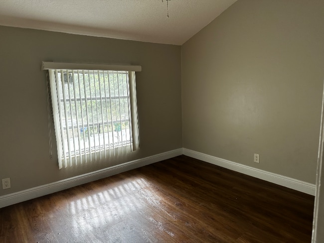 Photo - 10515 NW 37th St