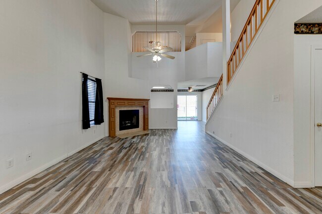 Photo - 4201 Thunder Creek Dr