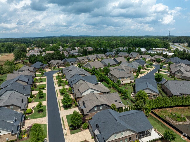 Photo - Creekstone Point