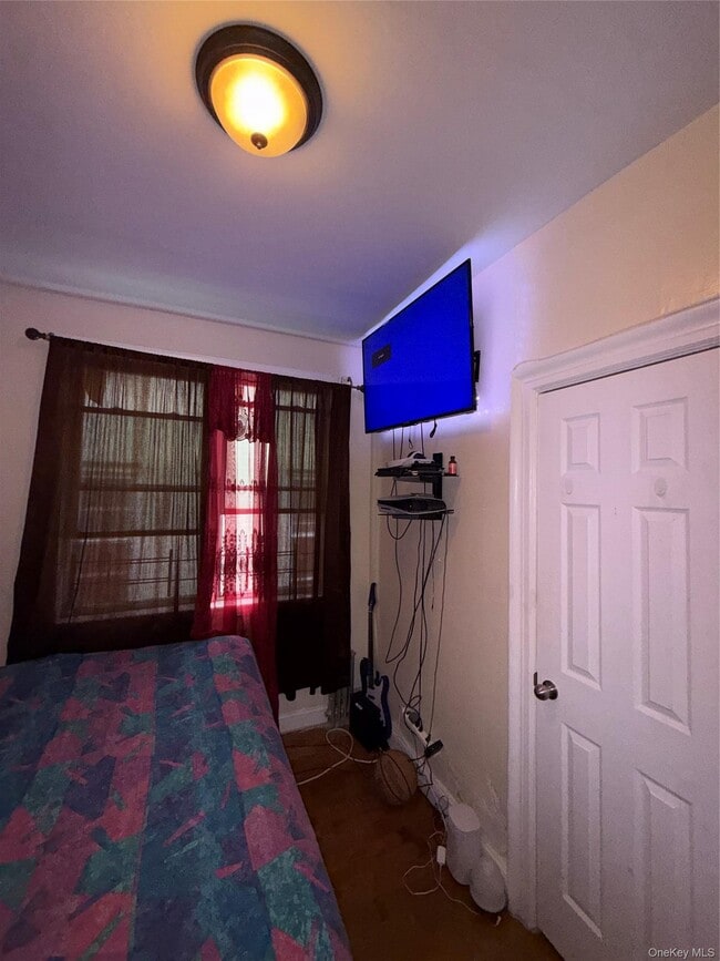 Photo - 347 E 53rd St Unit 2