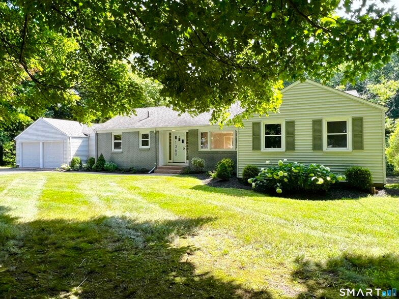 1360 Main St
