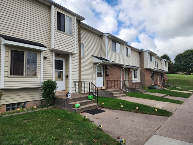 Hilltop View Apartments & Townhomes