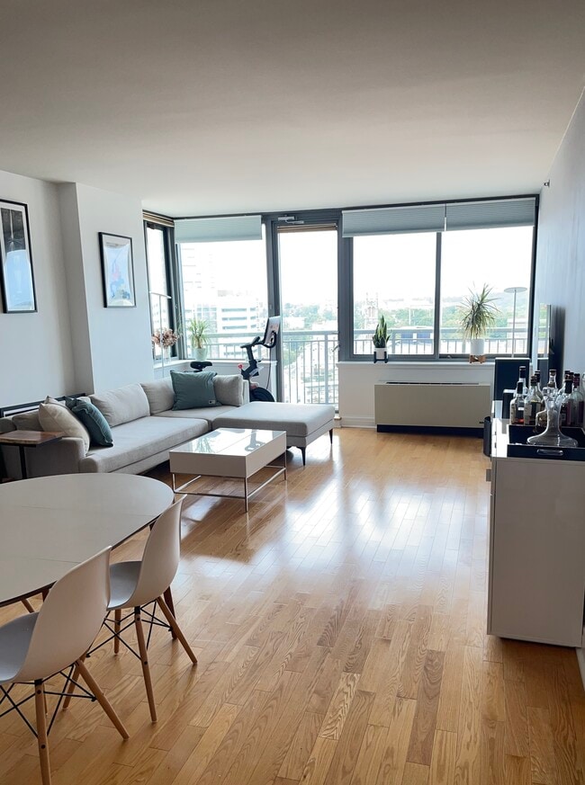 Photo - 1 Spring St Unidad 1106