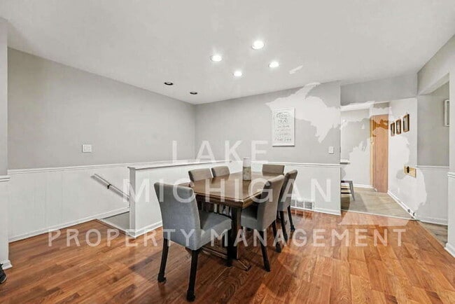 Photo - 515 Maryland Ave NE