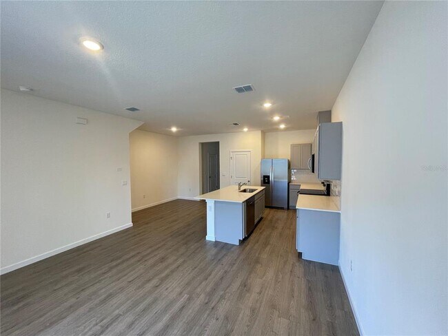 Photo - 3312 Chroma St