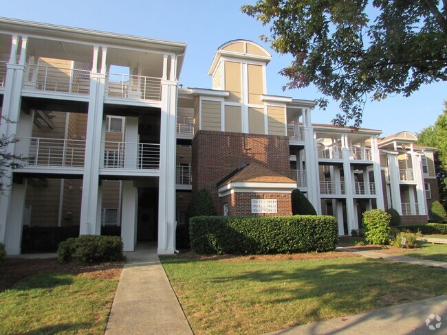 Building Photo - Harborside Lake Norman Rental