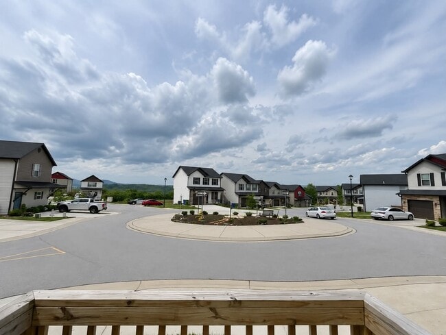 351 Cardwell Ln