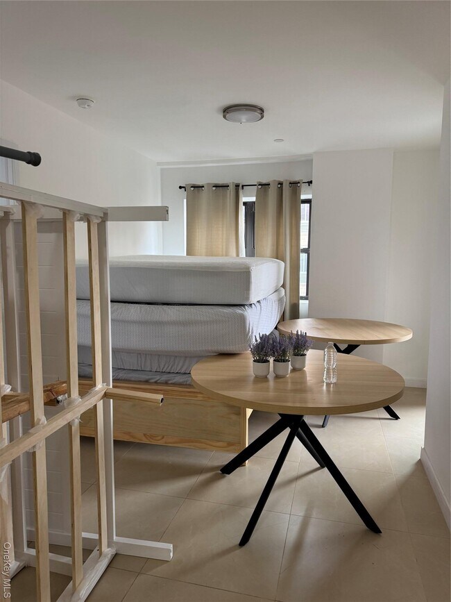 Photo - 43-18 Union St Unidad fl5