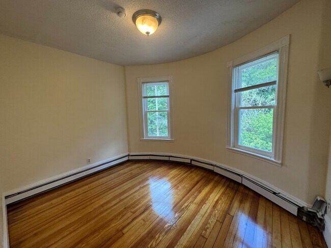 Photo - 64 Fisher Ave Unit 3