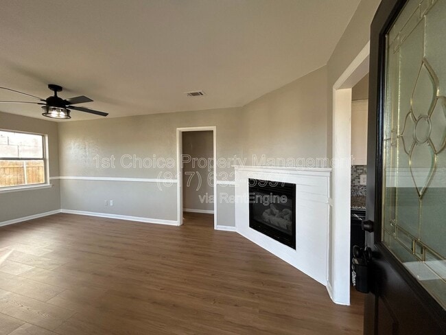 Photo - 5929 Gayle Dr