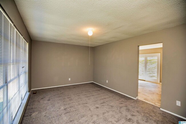 Photo - 3 Bedroom 1.5 Bath Home in Adamsville Area