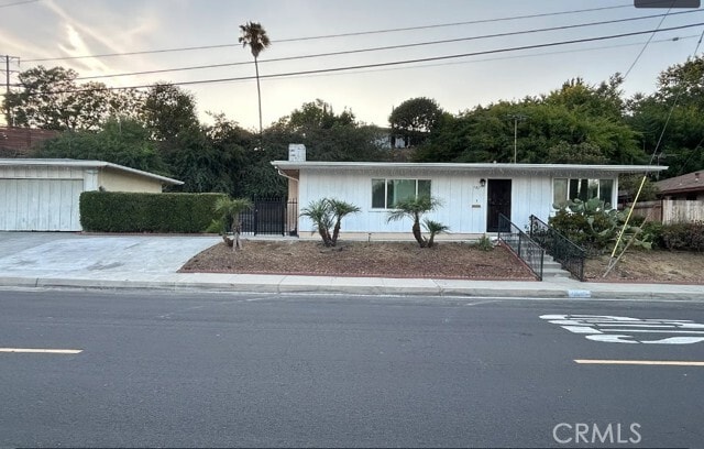 Building Photo - 183 W El Repetto Dr Rental