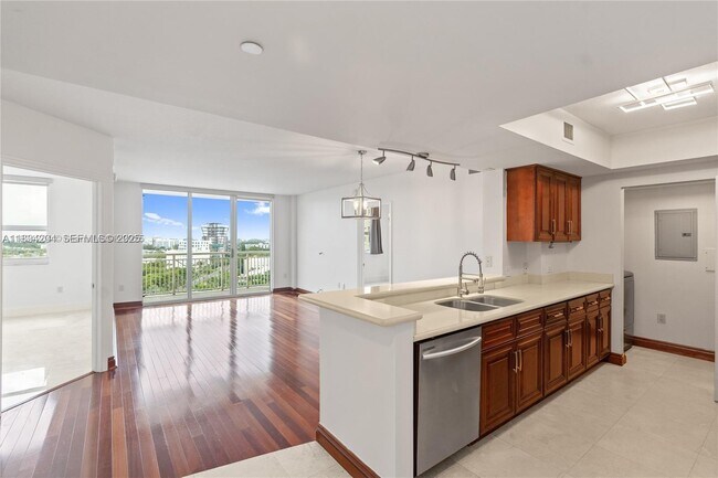 Photo - 19501 W Country Club Dr Unit 1610