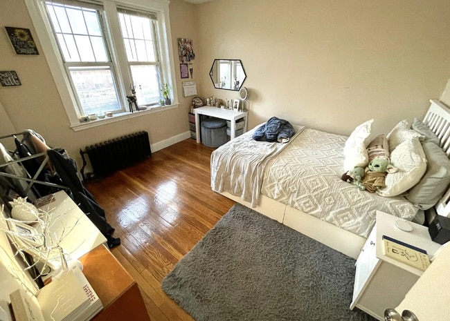 Building Photo - 1997 Commonwealth Ave Unit 20