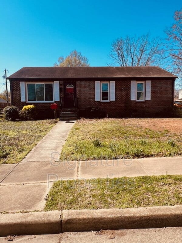 Photo - 1805 Maplewood Ave House