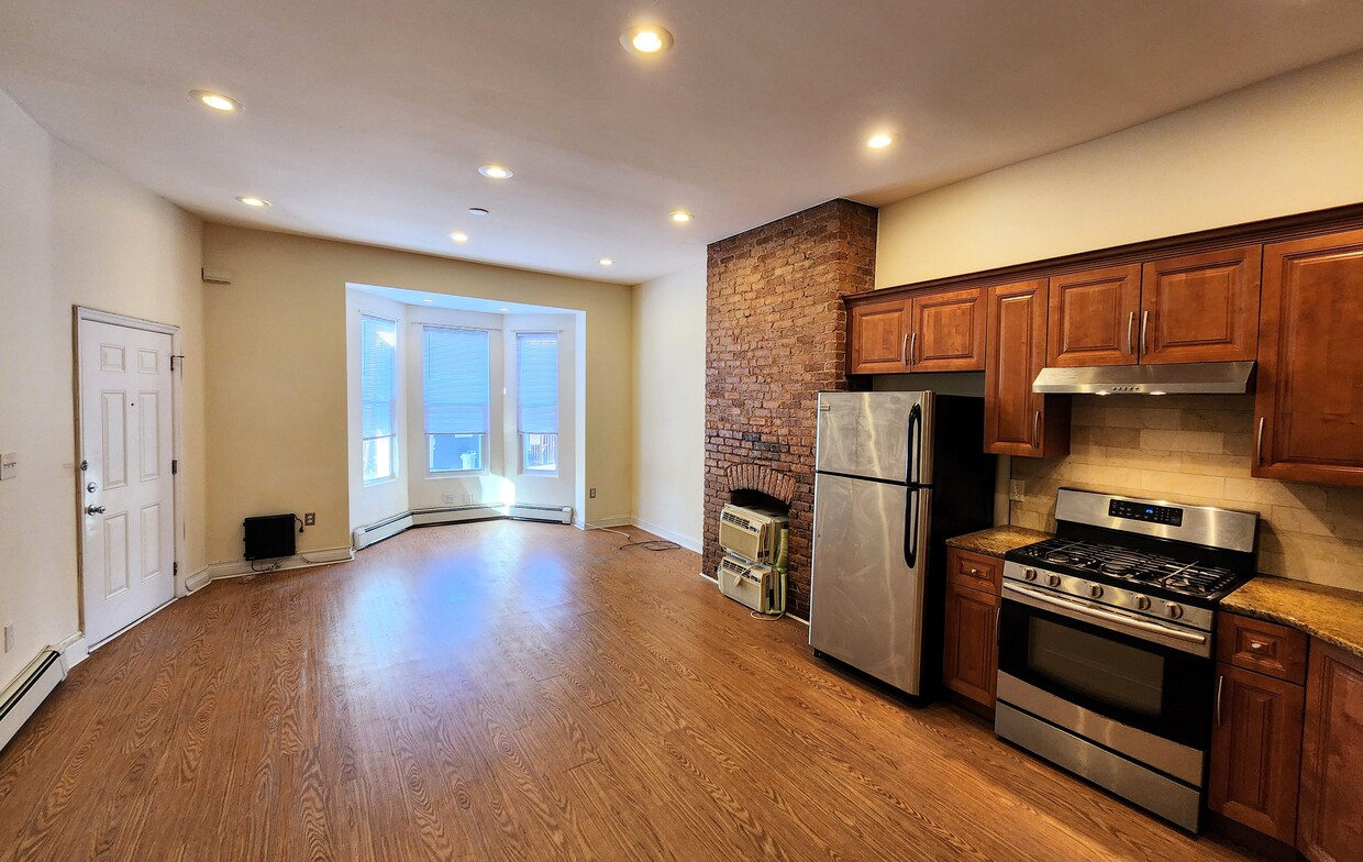 Photo - 244 Whiton St (Jersey City, NJ)