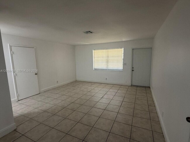 Photo - 1132 NE 5th Ave