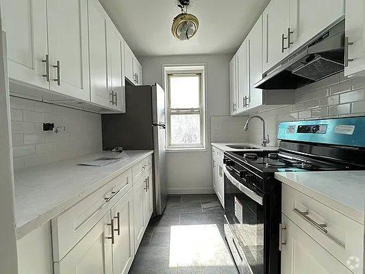 Building Photo - 1 bedroom in BRONX NY 10471 Unit 3K Rental