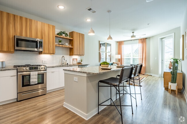 1BR, 1BA - 848SF
