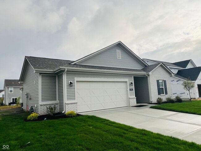 Photo - 657 Crispin Ln