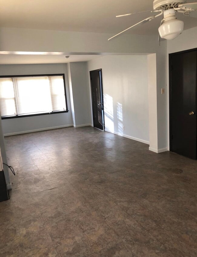 Photo - 3139 S Parnell Ave Unit #3