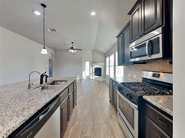 Photo - 900 McLynn Ct