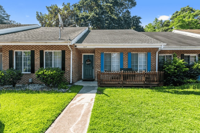 Photo - 517 Lanier Crescent Townhome