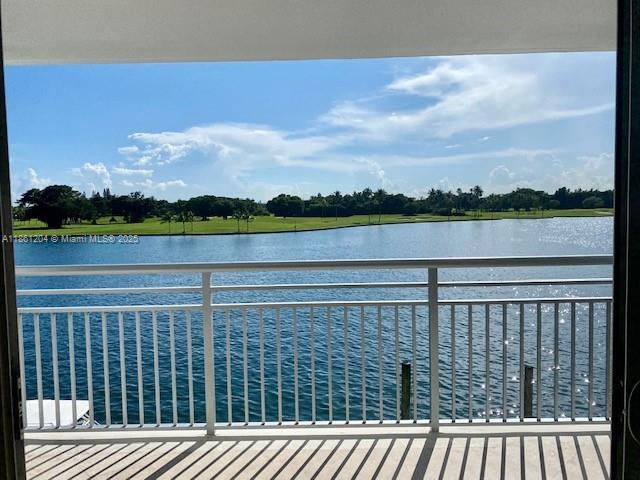 Building Photo - 9250 W Bay Harbor Dr Unit 3B Rental