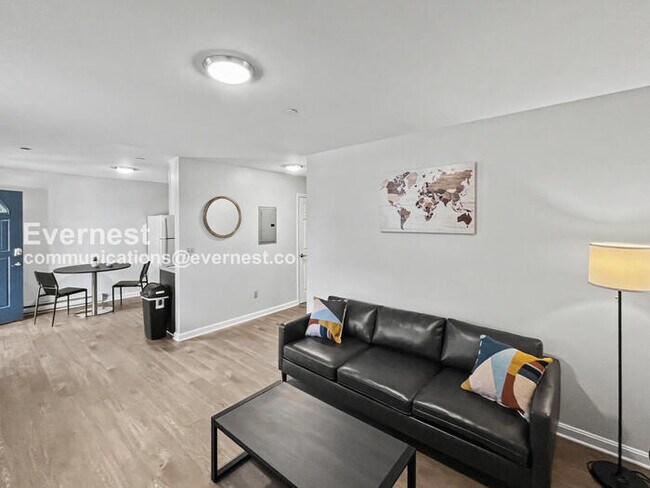 6 Bob Cat Ct Unit 6