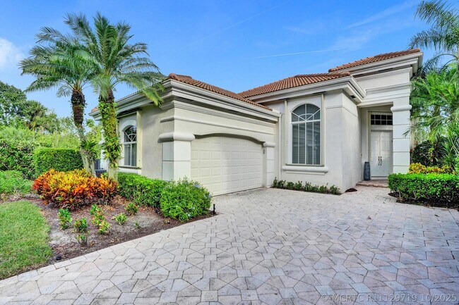 Photo - 251 Isle Way