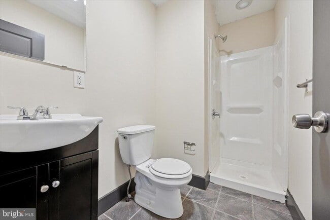 Building Photo - 1709 Arlington St Rental