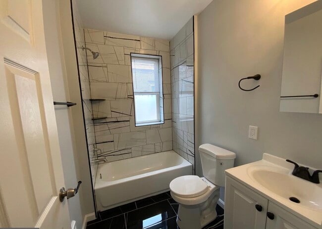 Photo - 5434 Westminster Ave Unit 2