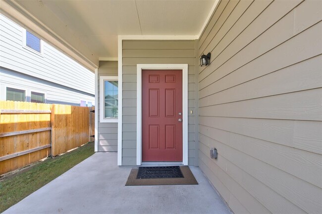 Photo - 200 Driftwood Ln