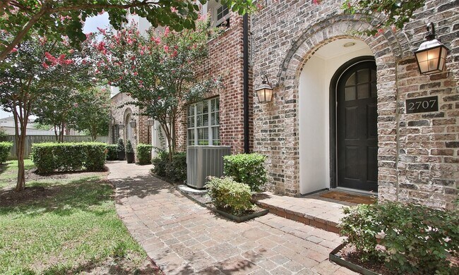 Photo - 2707 Cohn Garden Ln