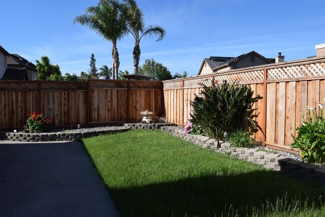 Photo - Coming Soon! Spacious 5-Bedroom Home for Rent