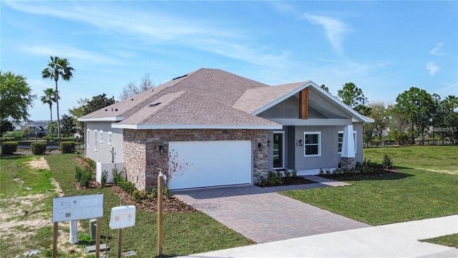 Photo - 163 Blazing Star Ave