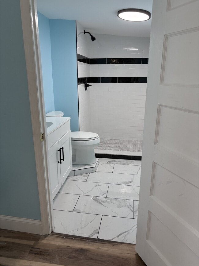 Photo - 700 S 60th St
