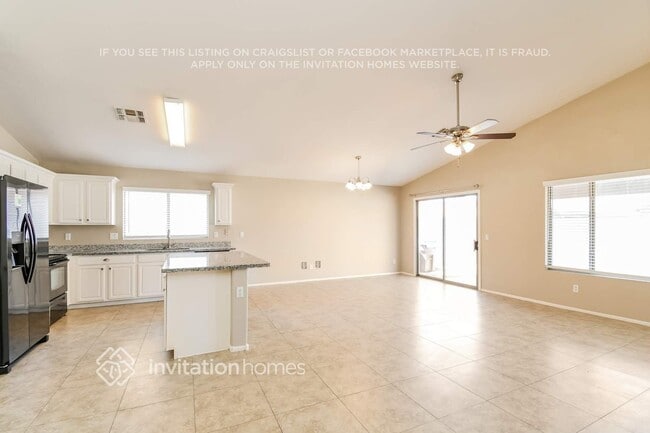 Photo - 1274 E Vernoa St