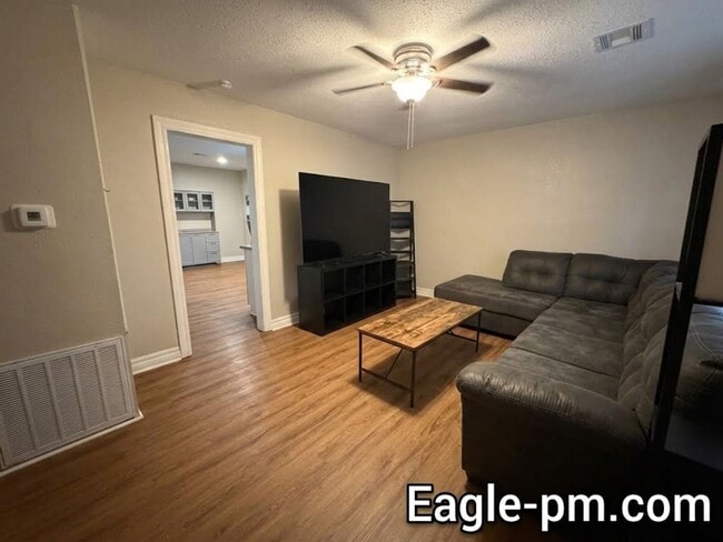 1125 H St NW