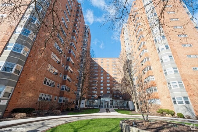Building Photo - 4950 N Marine Dr Unit 404 Rental