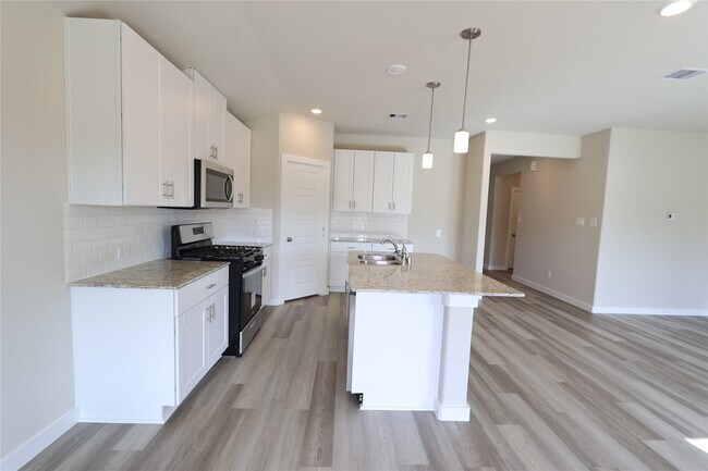 Photo - 1522 King Rnch Rd