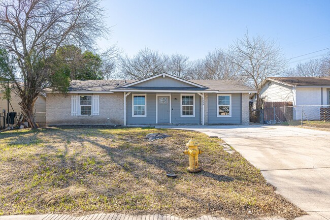 Building Photo - 7334 Glen Hart