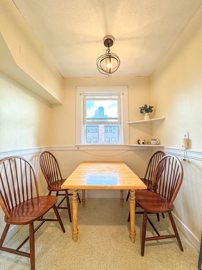 28 Manet Rd
