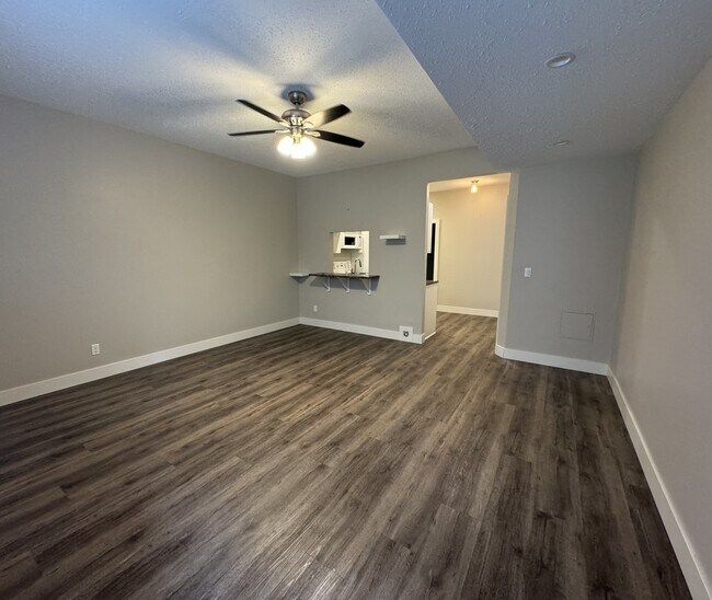 Photo - 23855 Zeron Ave