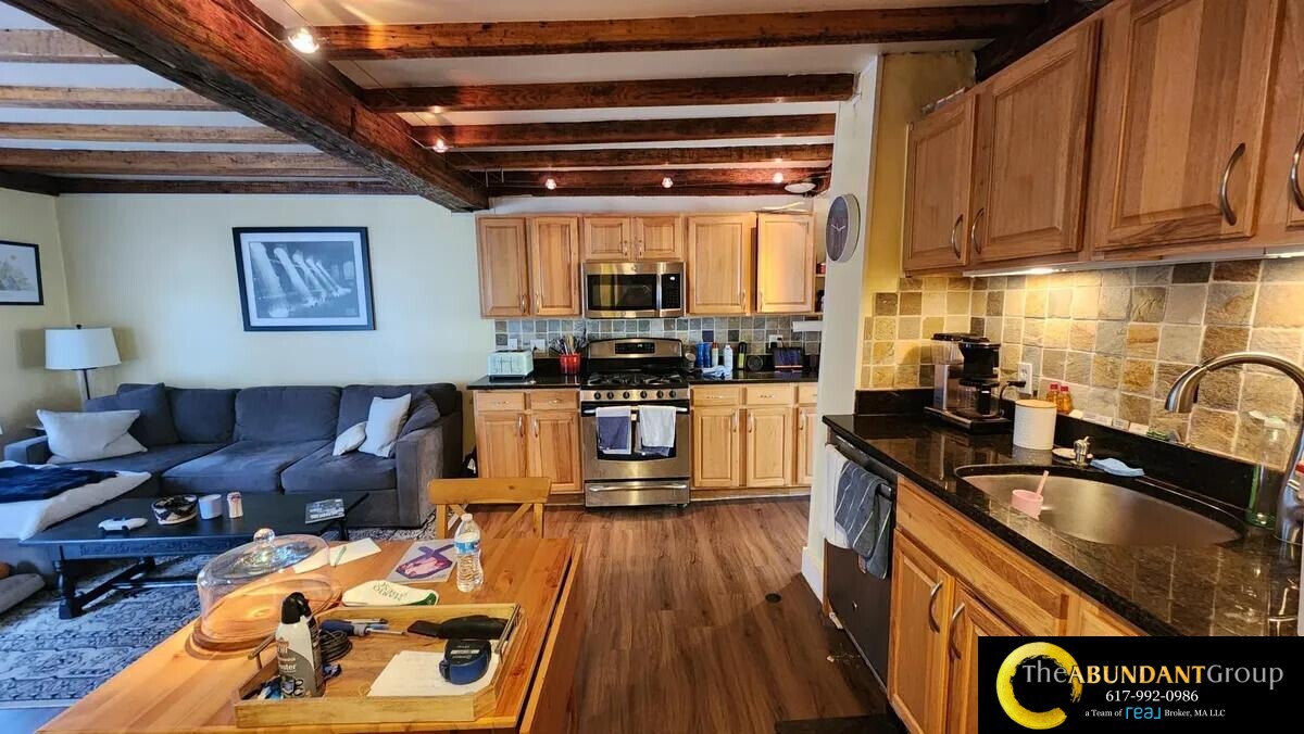 Photo - 7 Hart St (Brookline, MA)