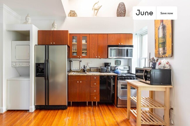 Photo - 1835 Mintwood Pl Unidad 3