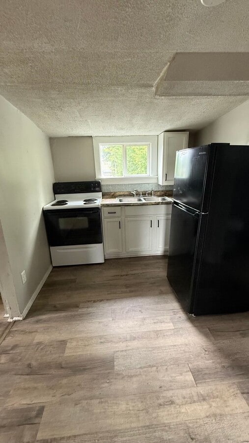 Photo - 1400 E 5th St Unit 1400 E 5th Street - 2