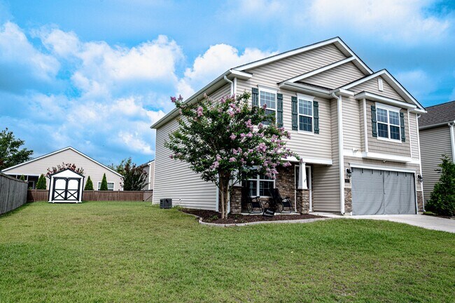 Photo - 607 Ava St