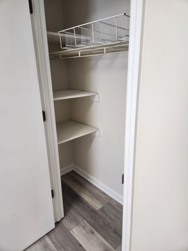 Photo - One Room Efficiency Apt in Ashland City Unit 103E