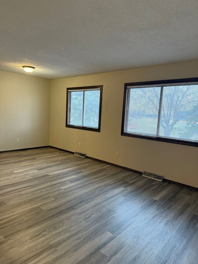 Photo - 2305 4th Ave S